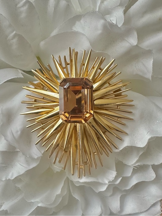 Trifari Jewelry - VTG Brooch Crown Trifari "Sputnik" or "Starburst" 1960s